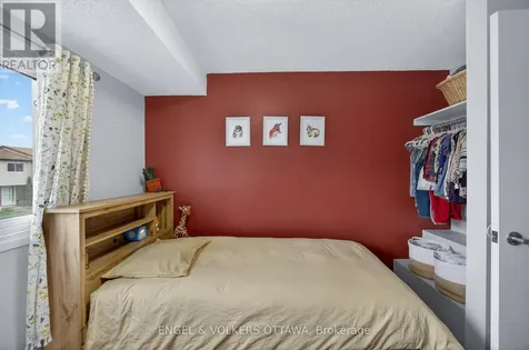 3258 Bannon Way Ottawa ON K1T 1T3