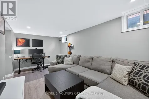 3258 Bannon Way Ottawa ON K1T 1T3