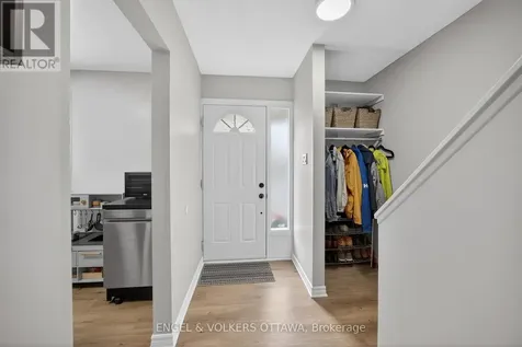 3258 Bannon Way Ottawa ON K1T 1T3