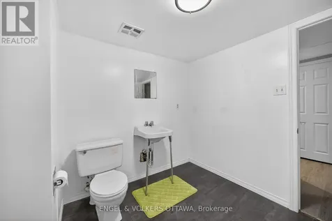 3258 Bannon Way Ottawa ON K1T 1T3