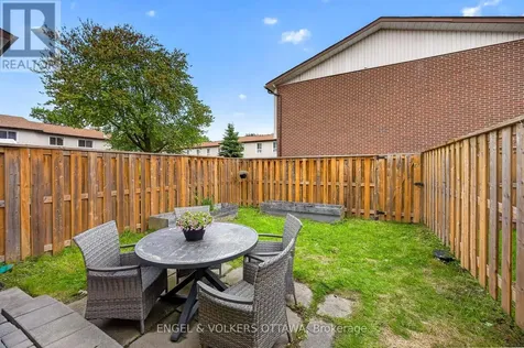 3258 Bannon Way Ottawa ON K1T 1T3