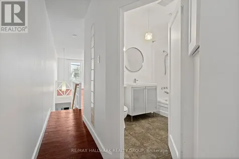 378 Booth Street Ottawa ON K1R 7K6