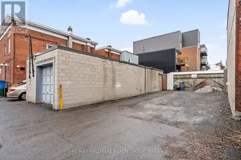 378 Booth Street Ottawa ON K1R 7K6