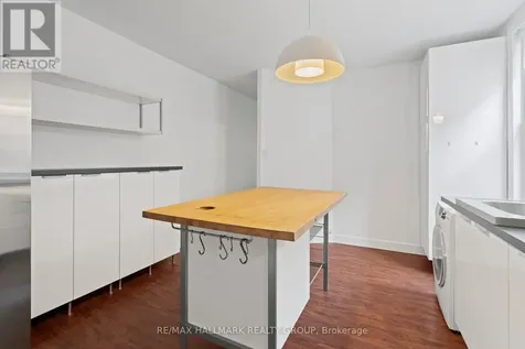 378 Booth Street Ottawa ON K1R 7K6