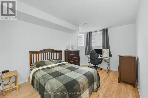 10 Lakepointe Drive Ottawa ON K4A 5E3