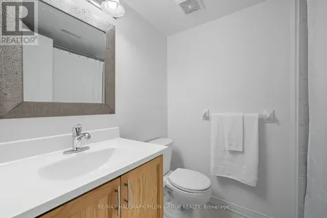 10 Lakepointe Drive Ottawa ON K4A 5E3