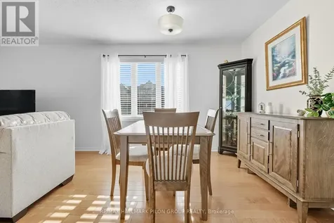 10 Lakepointe Drive Ottawa ON K4A 5E3