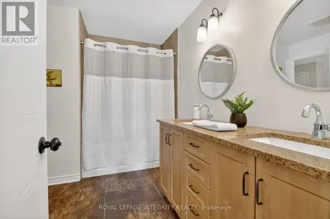 1 Chantilly Gate Ottawa ON K2S 2B2