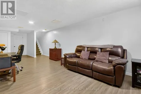 1 Chantilly Gate Ottawa ON K2S 2B2