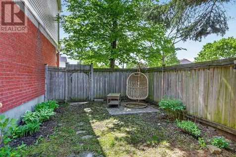 1 Chantilly Gate Ottawa ON K2S 2B2
