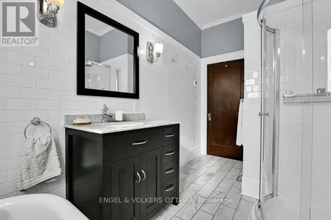 650 Churchill Avenue North Ottawa ON K1Z 5G1