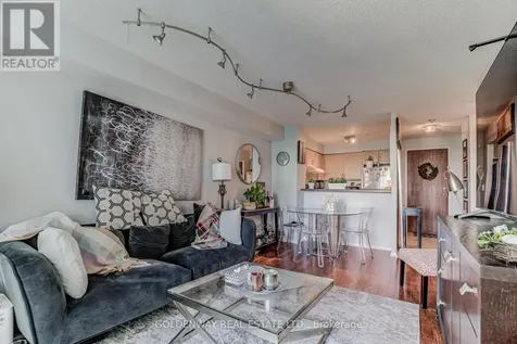 18 Pemberton Avenue Toronto (newtonbrook East) ON M2M 4K9