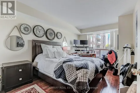 18 Pemberton Avenue Toronto (newtonbrook East) ON M2M 4K9