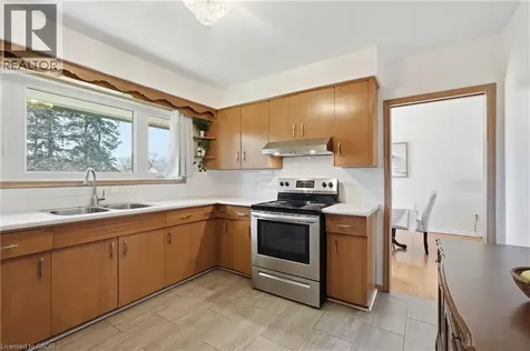 3533 Dorchester Road Niagara Falls ON L2J 3A4
