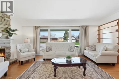 3533 Dorchester Road Niagara Falls ON L2J 3A4