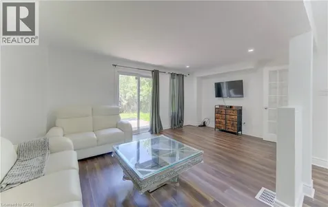 32 Enfield Drive Cambridge ON N1P 1A5
