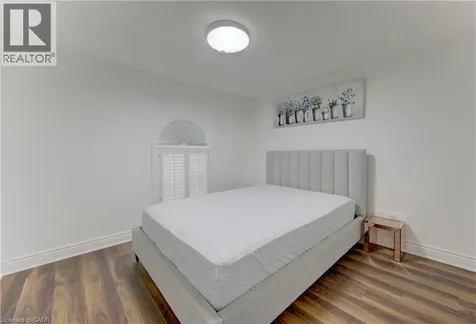 32 Enfield Drive Cambridge ON N1P 1A5