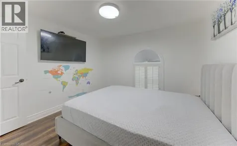 32 Enfield Drive Cambridge ON N1P 1A5