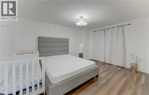 32 Enfield Drive Cambridge ON N1P 1A5