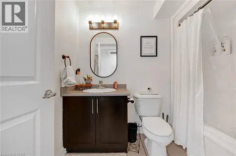 185 Windale Crescent Kitchener ON N2E 0G3