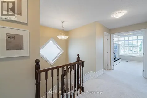 131 Kinghaven Crescent Ottawa ON K2M 0C3