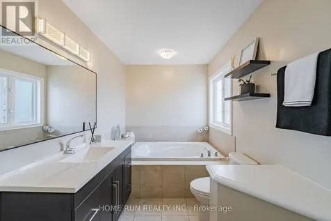 131 Kinghaven Crescent Ottawa ON K2M 0C3