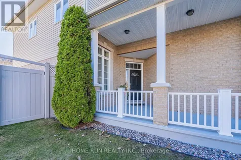 131 Kinghaven Crescent Ottawa ON K2M 0C3