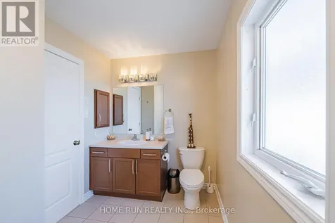 131 Kinghaven Crescent Ottawa ON K2M 0C3