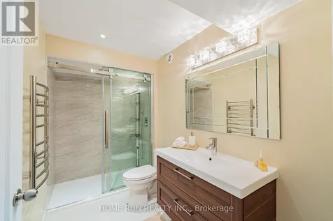131 Kinghaven Crescent Ottawa ON K2M 0C3