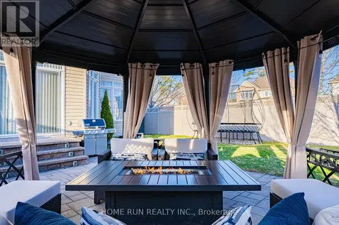 131 Kinghaven Crescent Ottawa ON K2M 0C3