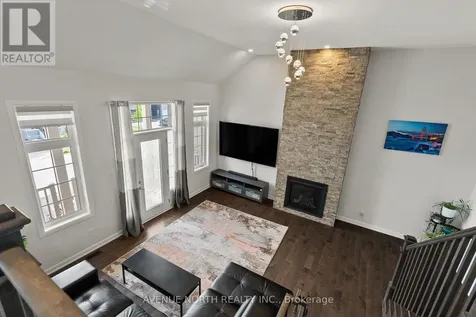 17 Fossa Terrace Ottawa ON K2J 6W4