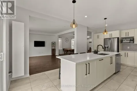 17 Fossa Terrace Ottawa ON K2J 6W4