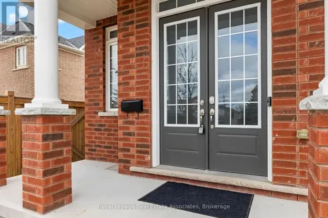 1796 Grandview Street North Oshawa (taunton) ON L1K 0B1