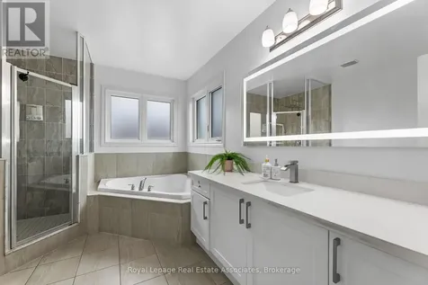 1796 Grandview Street North Oshawa (taunton) ON L1K 0B1