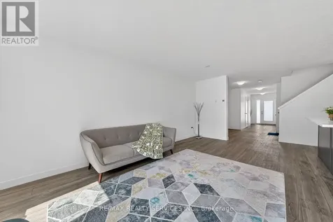 95 Queensbrook Crescent Cambridge ON N1S 0E5