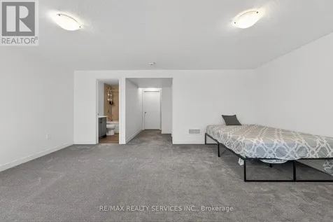 95 Queensbrook Crescent Cambridge ON N1S 0E5