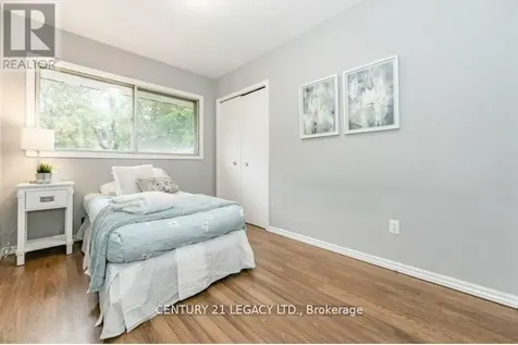 224 River Road East Kitchener ON N2B 2G8