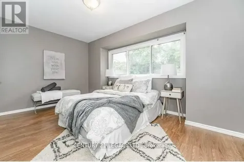 224 River Road East Kitchener ON N2B 2G8