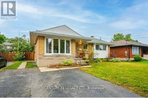 224 River Road East Kitchener ON N2B 2G8