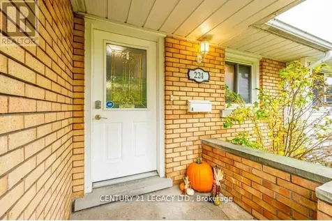 224 River Road East Kitchener ON N2B 2G8