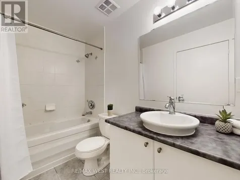 410 King Street West Kitchener ON N2G 1C3