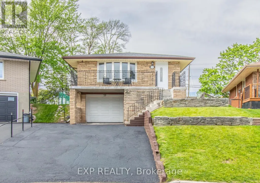 35 Hillsborough Crescent Kitchener ON N2E 1J5