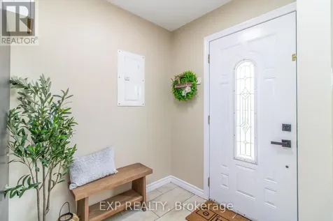35 Hillsborough Crescent Kitchener ON N2E 1J5