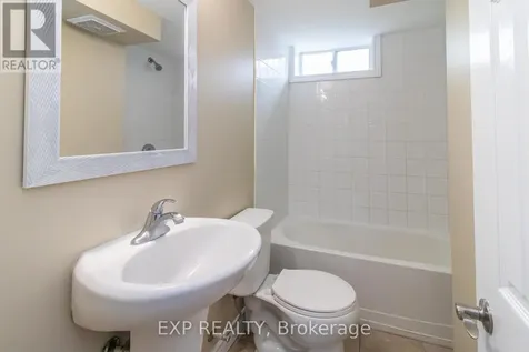 35 Hillsborough Crescent Kitchener ON N2E 1J5