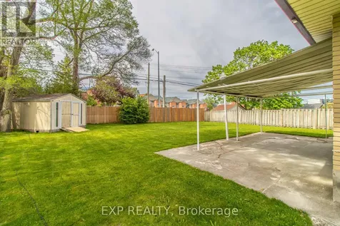 35 Hillsborough Crescent Kitchener ON N2E 1J5