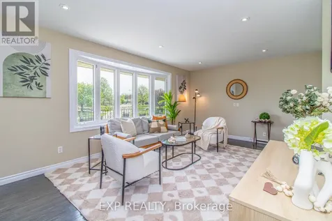 35 Hillsborough Crescent Kitchener ON N2E 1J5