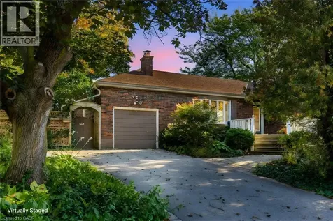927 Teal Drive Burlington ON L7T 2Y9