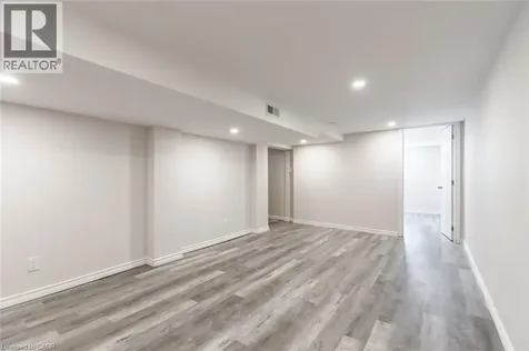 927 Teal Drive Burlington ON L7T 2Y9