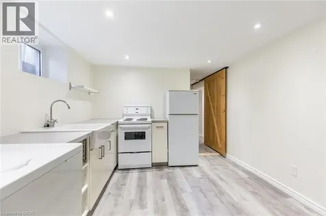 927 Teal Drive Burlington ON L7T 2Y9