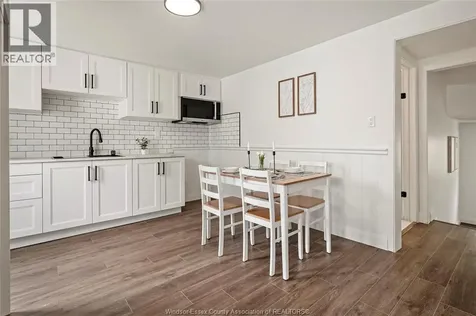 136 Adelaide Street South Chatham ON N7M 4R7